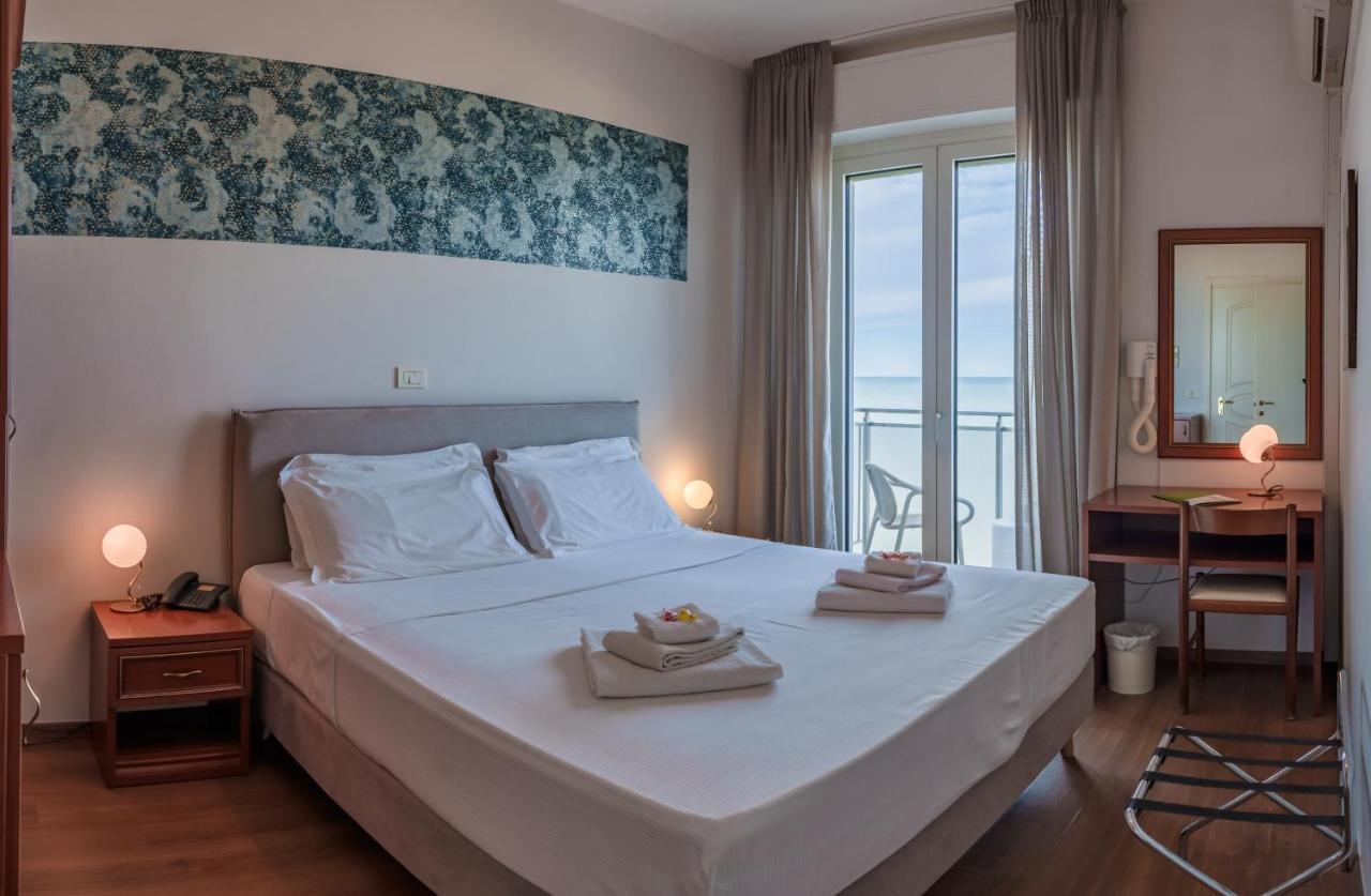 Hotel Tritone Σενιγκάλια Εξωτερικό φωτογραφία