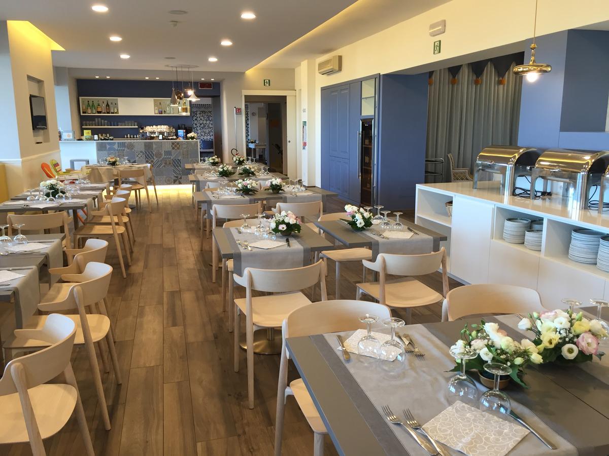 Hotel Tritone Σενιγκάλια Εξωτερικό φωτογραφία