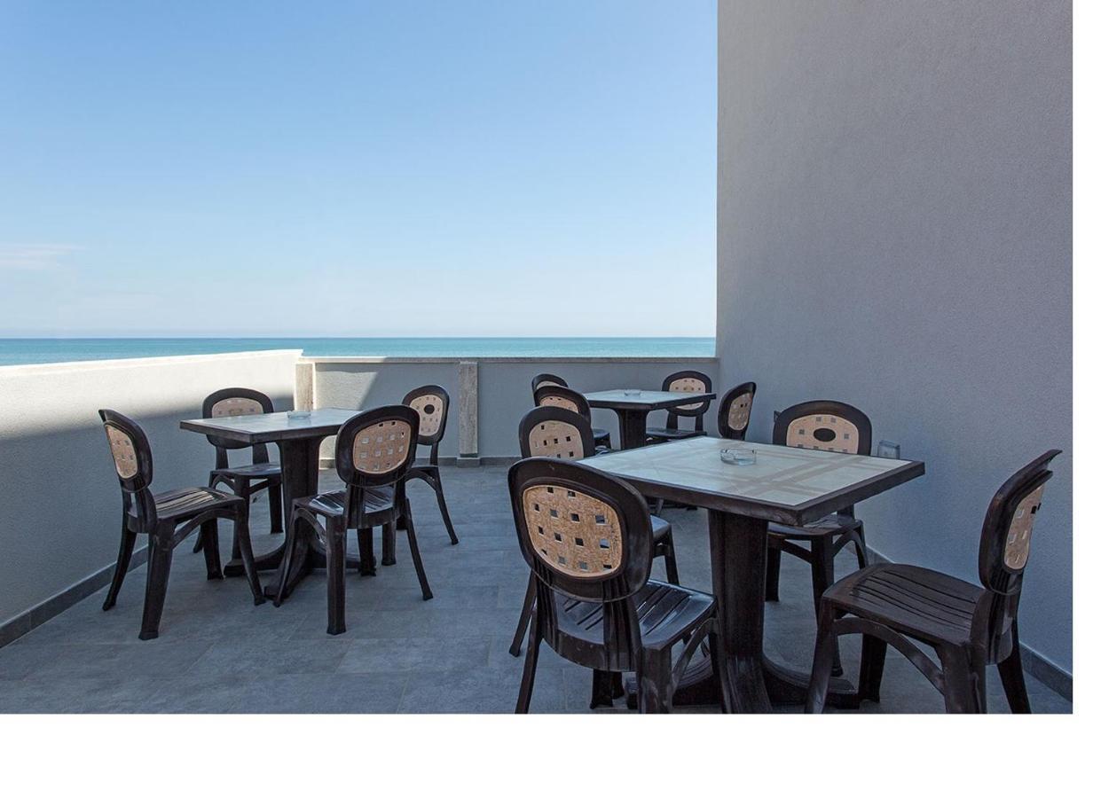 Hotel Tritone Σενιγκάλια Εξωτερικό φωτογραφία